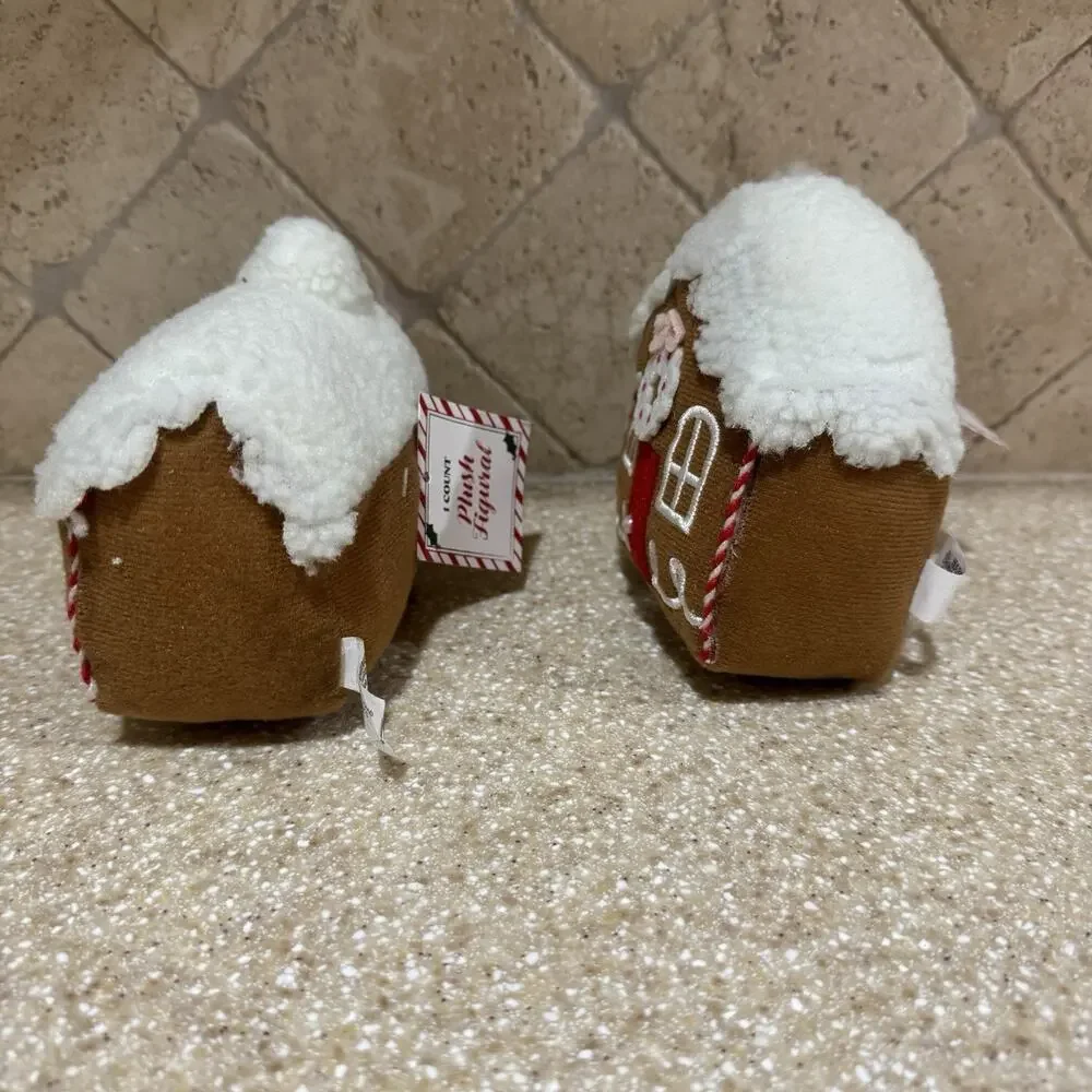 NEW Target Bullseye Playground Gingerbread House Holiday Christmas Shelf Sitter